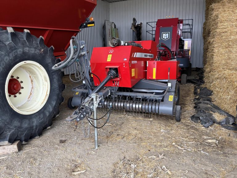 2022 Massey Ferguson 1840