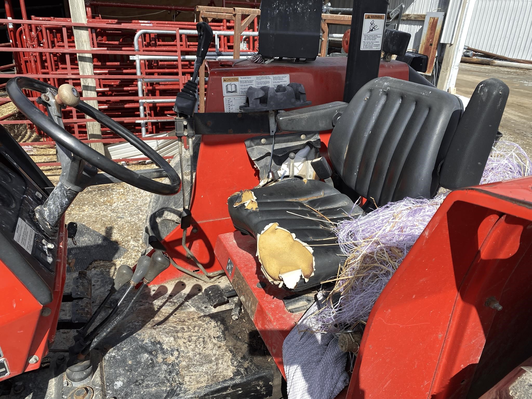 2004 Massey Ferguson 492