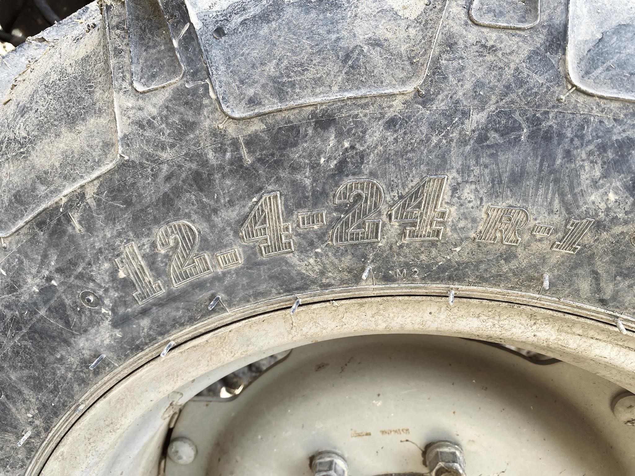 2004 Massey Ferguson 492