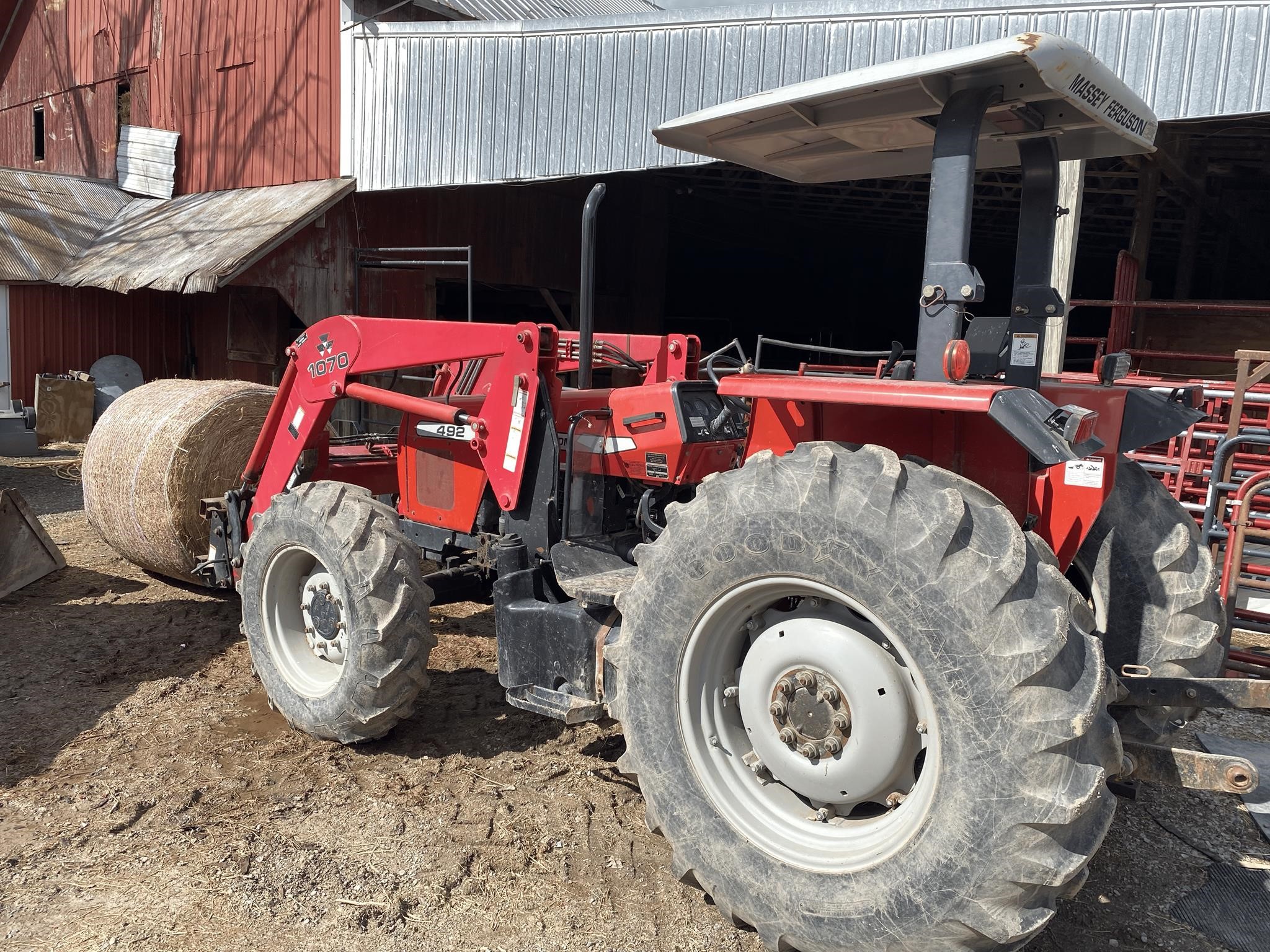 2004 Massey Ferguson 492