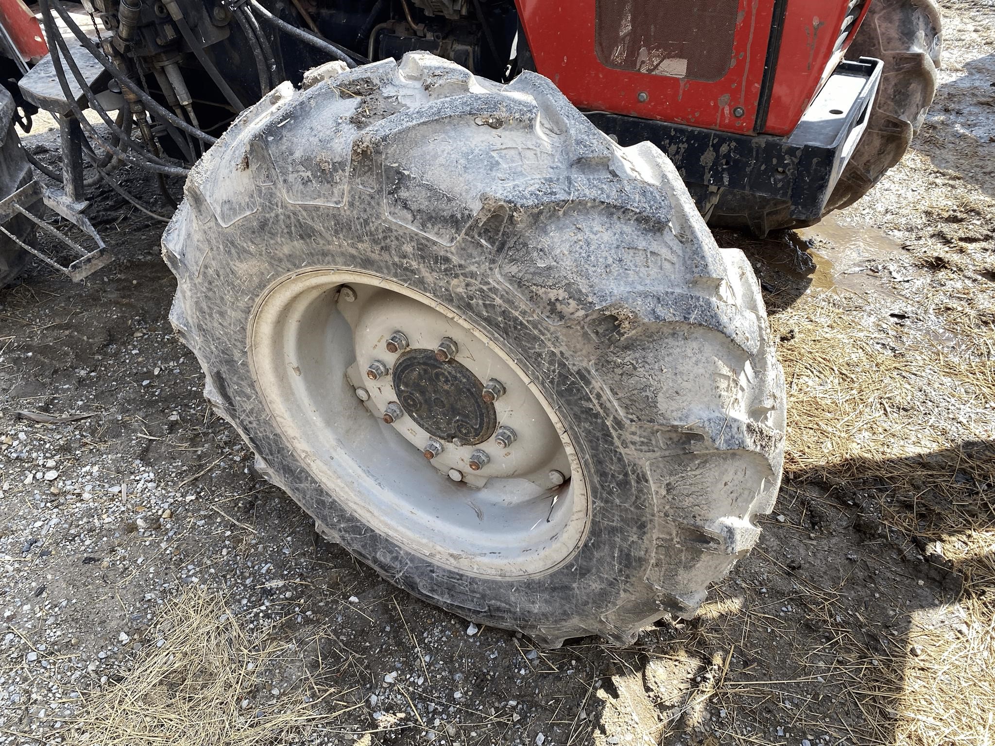 2004 Massey Ferguson 492