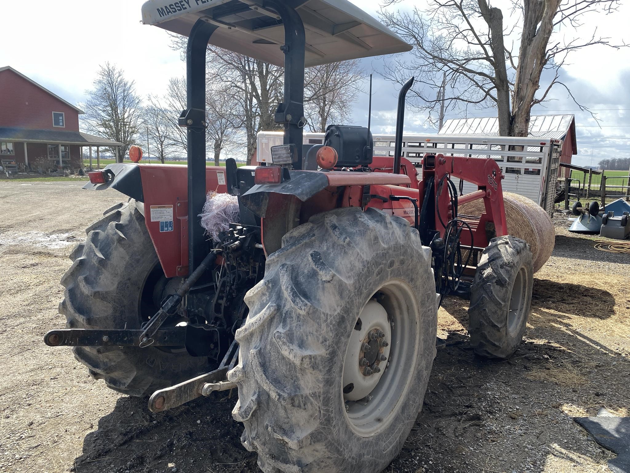 2004 Massey Ferguson 492