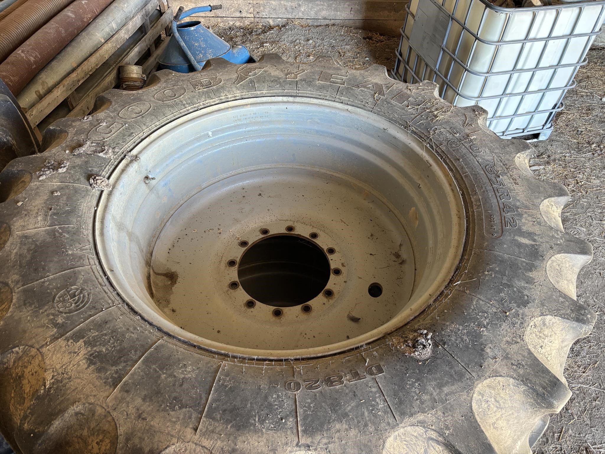 2015 Rogator RG1100B