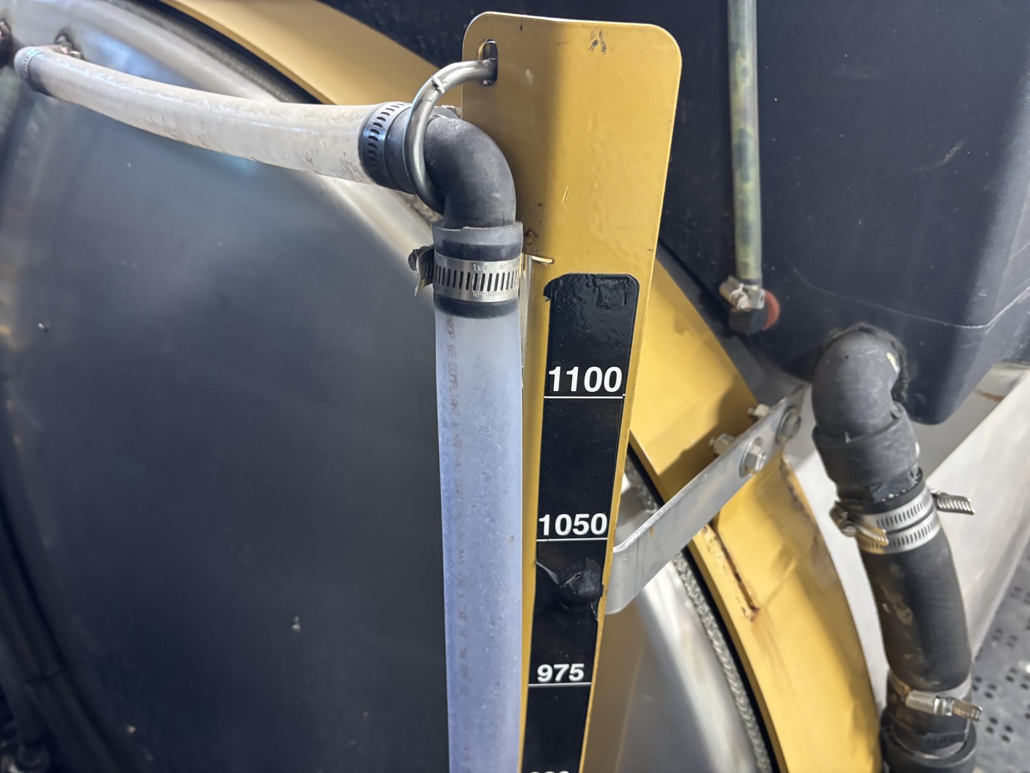 2015 Rogator RG1100B