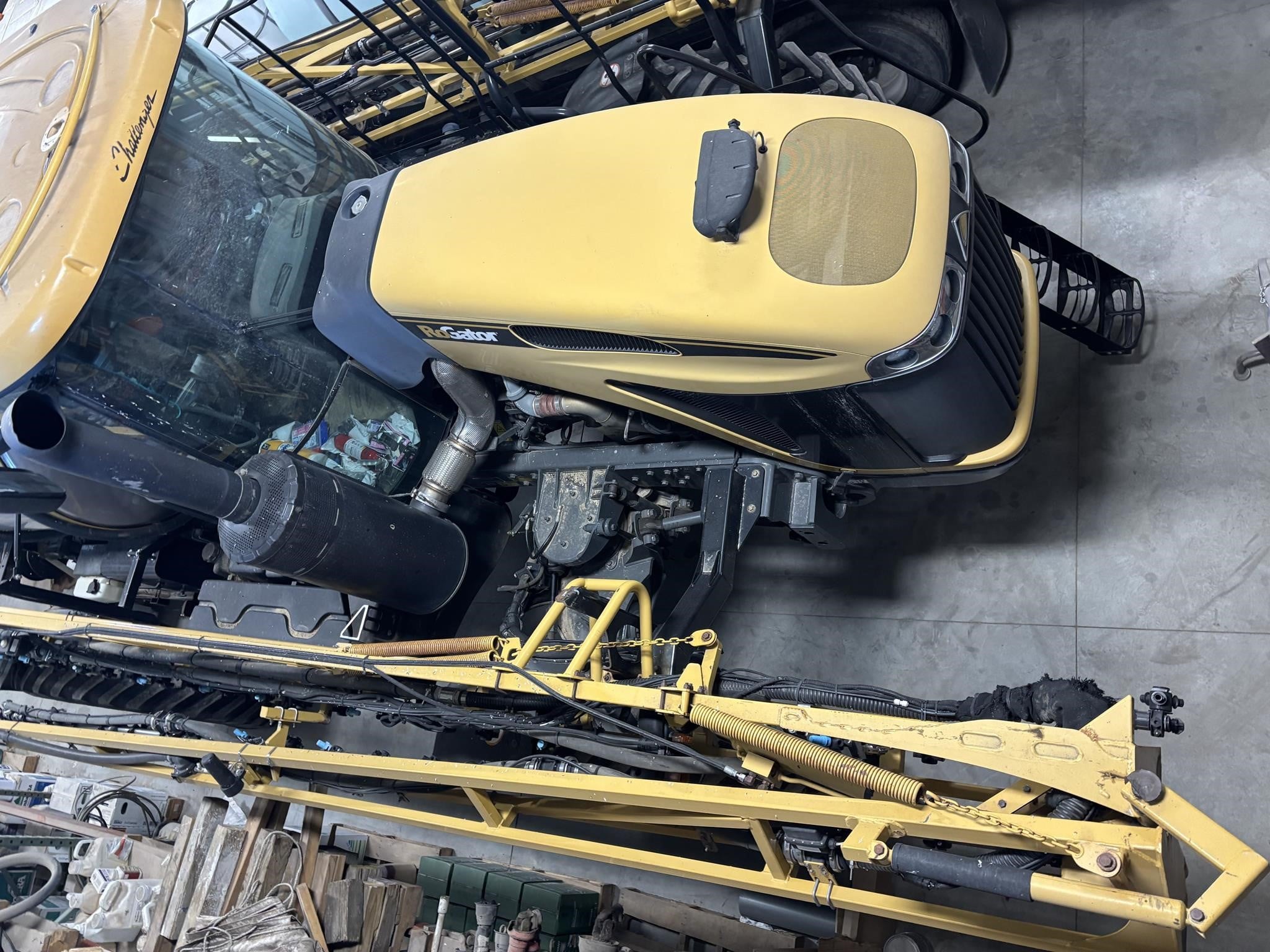 2015 Rogator RG1100B