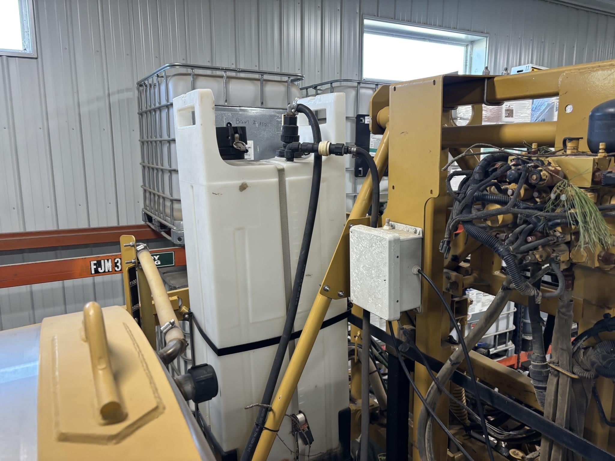 2015 Rogator RG1100B